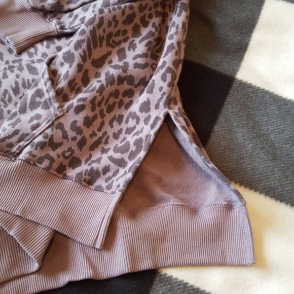 American Eagle Jegging Hoodie Never Worn! - Picture 2 of 7